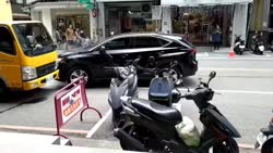 1750937994450.webm